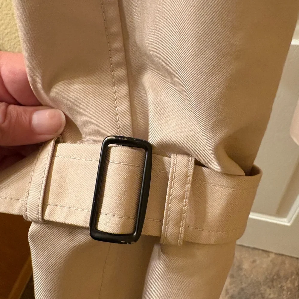 Coach Authentic Blush Trench Coat with Belted Waist Size Large - Picture 11 of 16